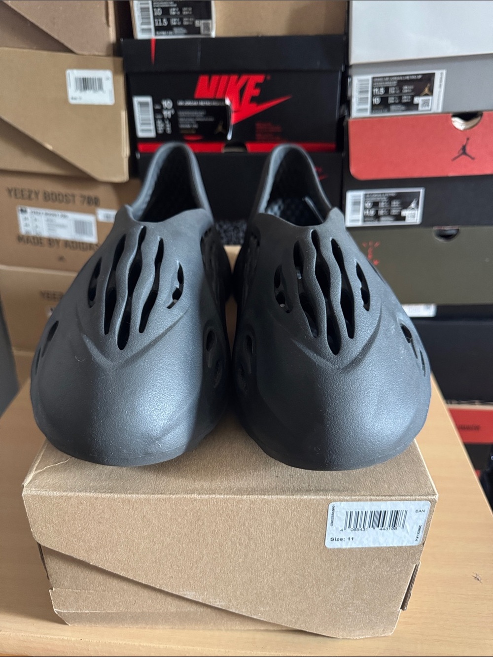 *USED* Adidas YZY foam runner